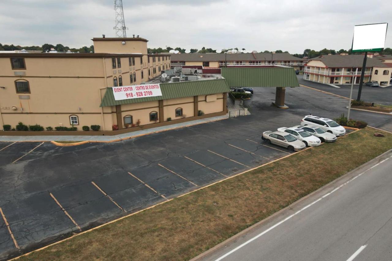 Oyo Hotel Tulsa Ok, I-44 Екстер'єр фото