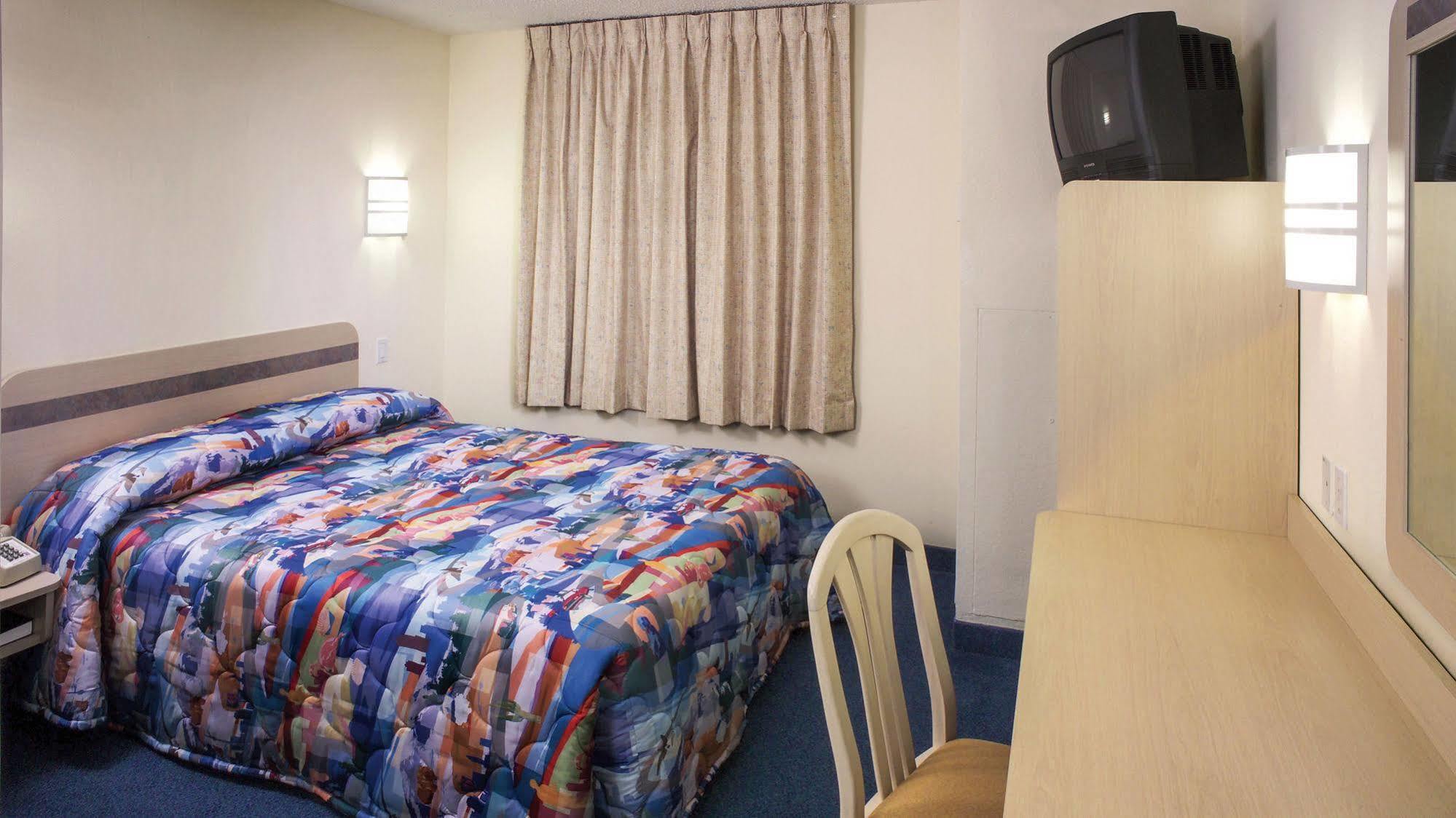 Oyo Hotel Tulsa Ok, I-44 Екстер'єр фото