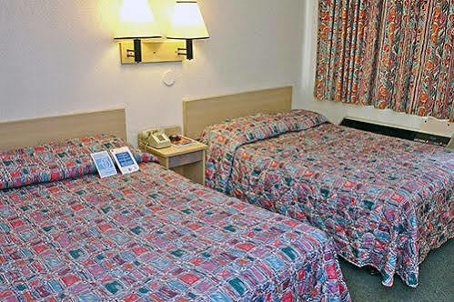 Oyo Hotel Tulsa Ok, I-44 Екстер'єр фото